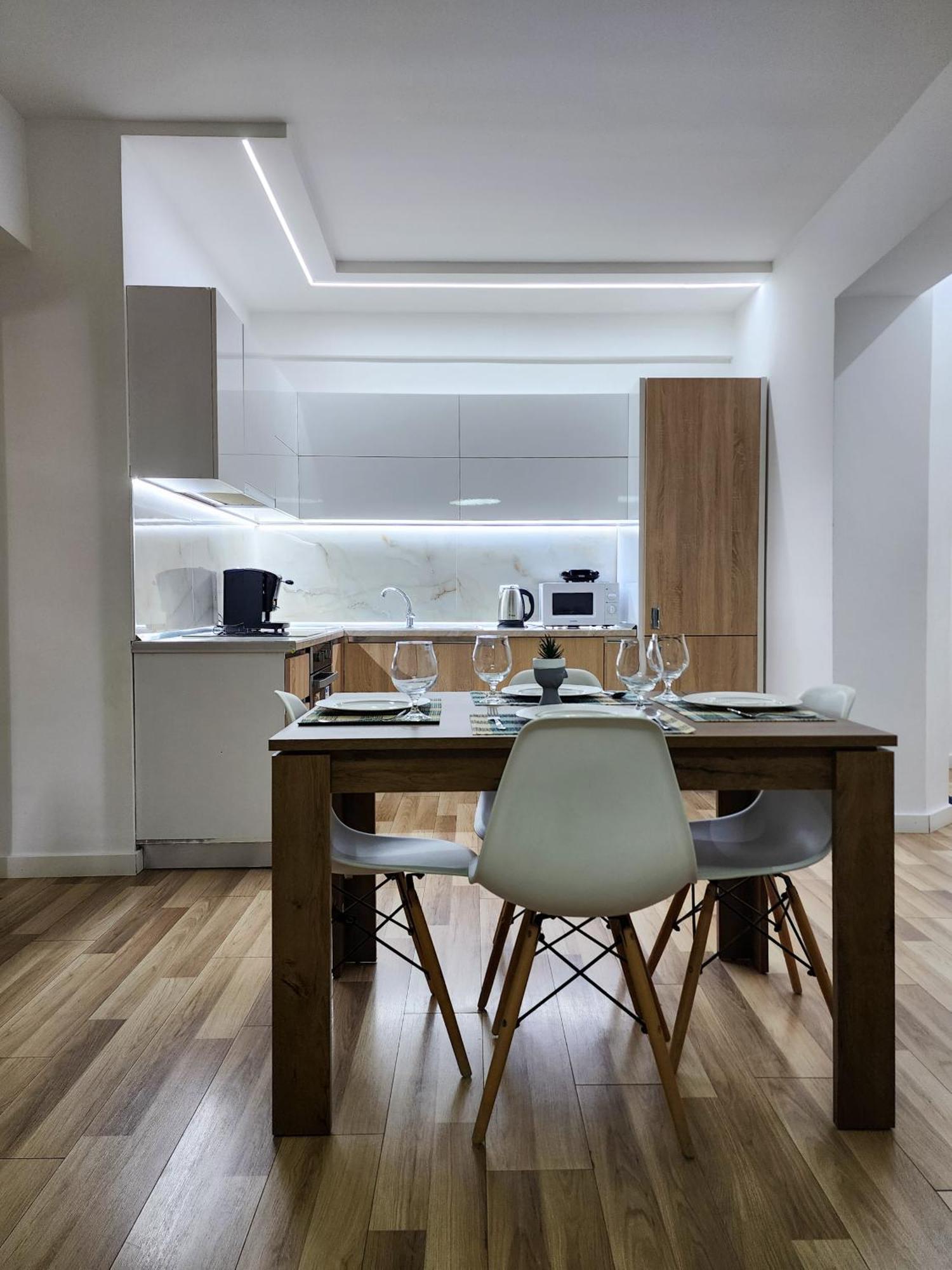 2E Apartment Myslym Shyri Тирана Екстер'єр фото